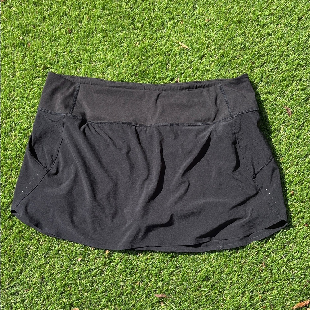 Athleta Run With It Skort Size XL Black Tennis Pickleball Golf Skirt - Picture 3 of 7